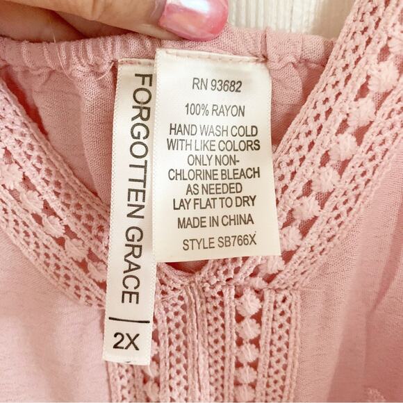 Forgotten Grace Pink Embroidered Eyelet V Neck Flowy Tank Tunic 2X - Picture 4 of 4